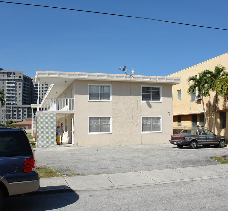 42 NW 21st Ave in Miami, FL - Building Photo