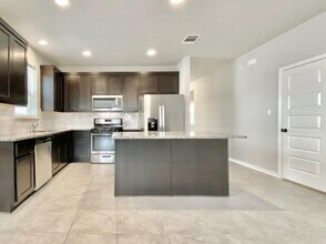 2148 Pecan Island Dr in Leander, TX - Building Photo - Building Photo