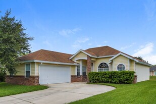 1186 Summer Springs Drive in Middleburg, FL - Building Photo