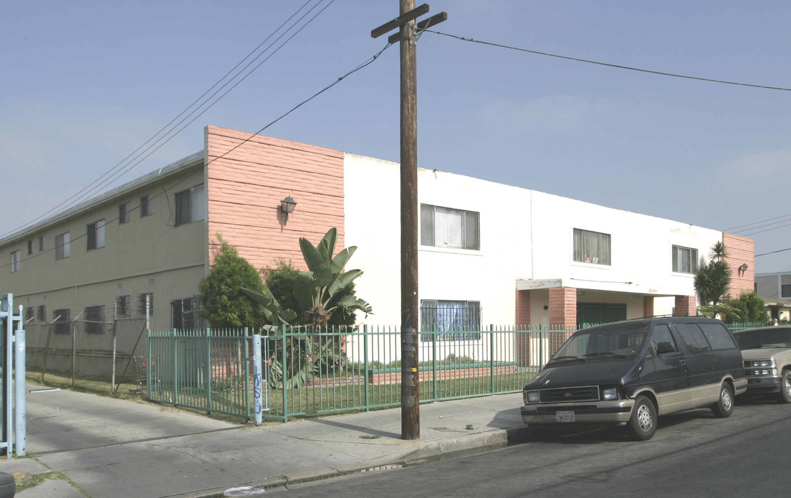 14815-14817 Chadron Ave in Gardena, CA - Building Photo