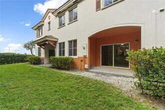 17331 NW 7th Ave in Miami, FL - Building Photo - Building Photo