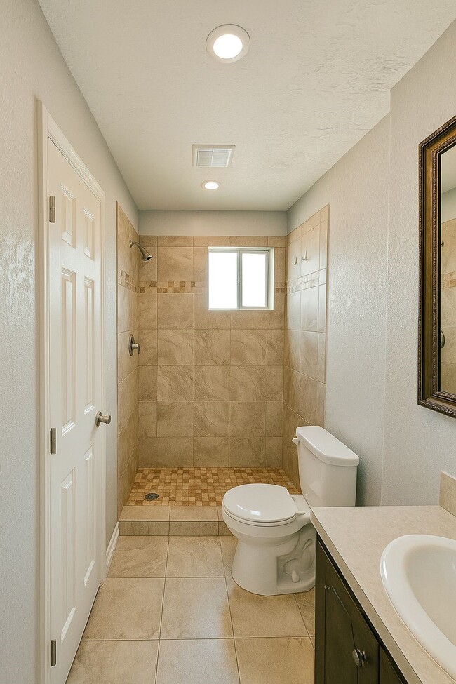 1102 Ann in Pasadena, TX - Building Photo - Building Photo