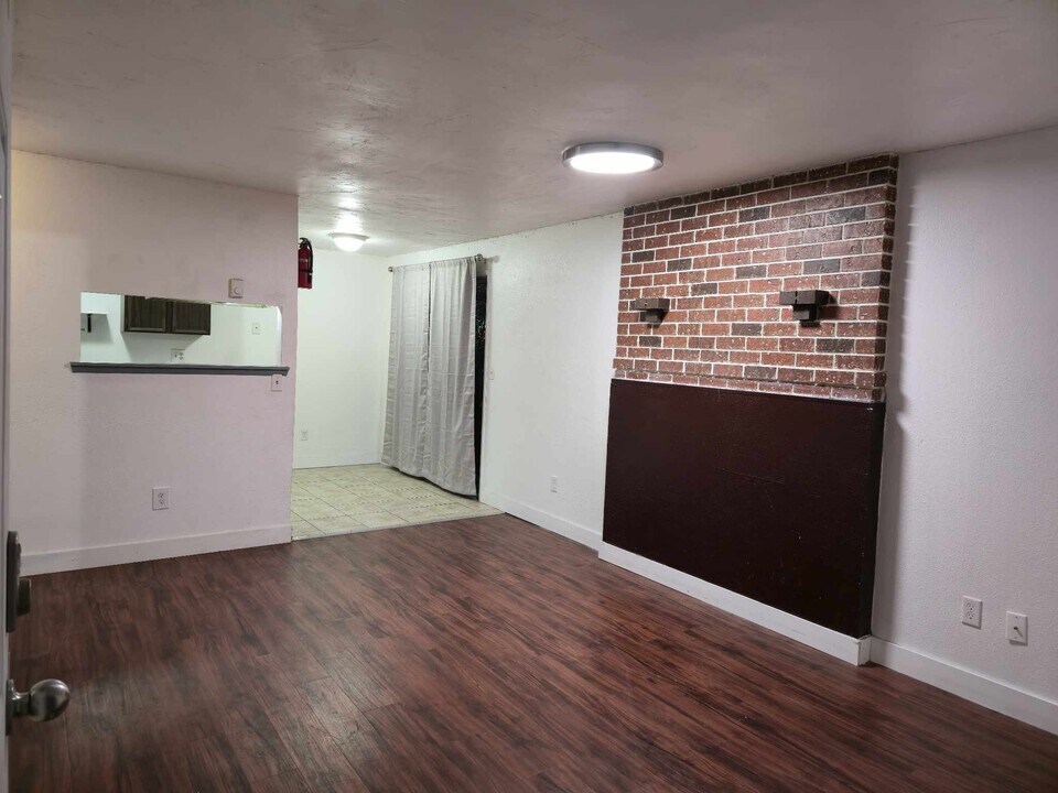 4428 111th St SW, Unit 1 in Lakewood, WA - Foto de edificio