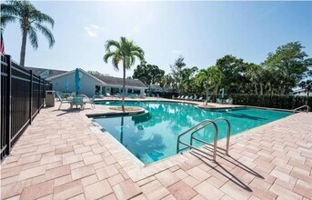 109 Wading Bird Cir in Naples, FL - Building Photo - Building Photo