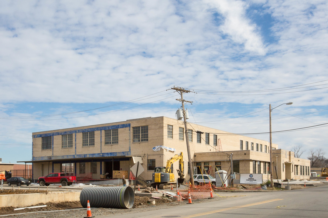 12 Star Flats in Little Rock, AR - Building Photo