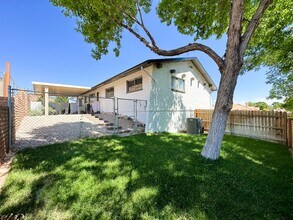3204 S Bloomington Dr W in Saint George, UT - Building Photo - Building Photo