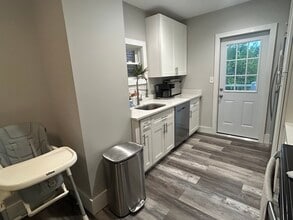 1230 Bellaire Pl in Pittsburgh, PA - Building Photo - Building Photo