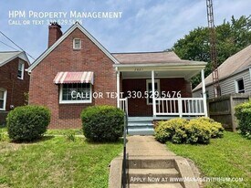 3021 Windsor Pl SW in Canton, OH - Building Photo