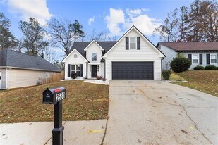 2580 Waterford Park Dr in Lawrenceville, GA - Building Photo
