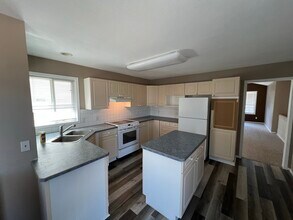 939 Mt Bulman Dr in Vernon, BC - Building Photo - Building Photo