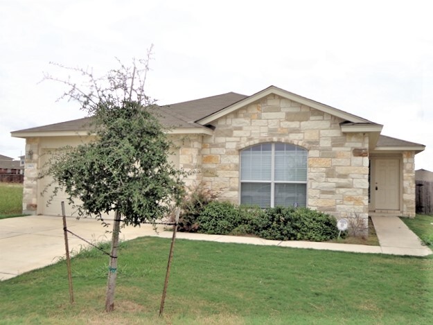 13605 James Garfield St in Manor, TX - Building Photo