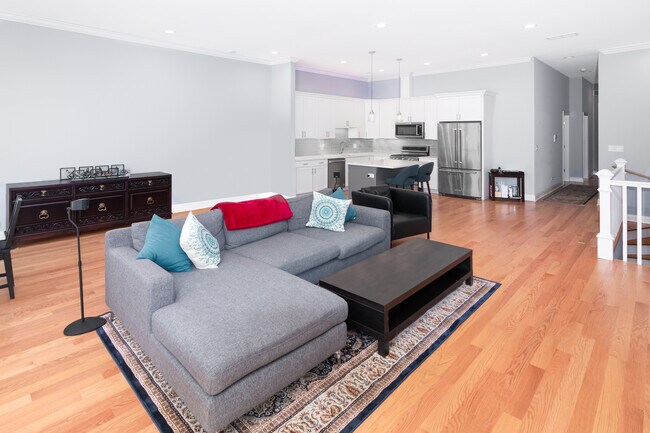 2124 S Halsted in Chicago, IL - Building Photo - Building Photo