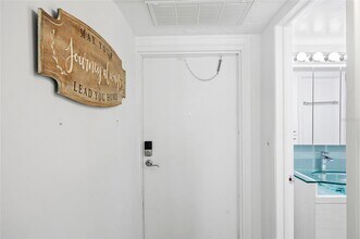 9950 47th Ave N in St. Petersburg, FL - Building Photo - Building Photo