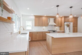 316 Farmdale Rd in Moorestown, NJ - Building Photo - Building Photo