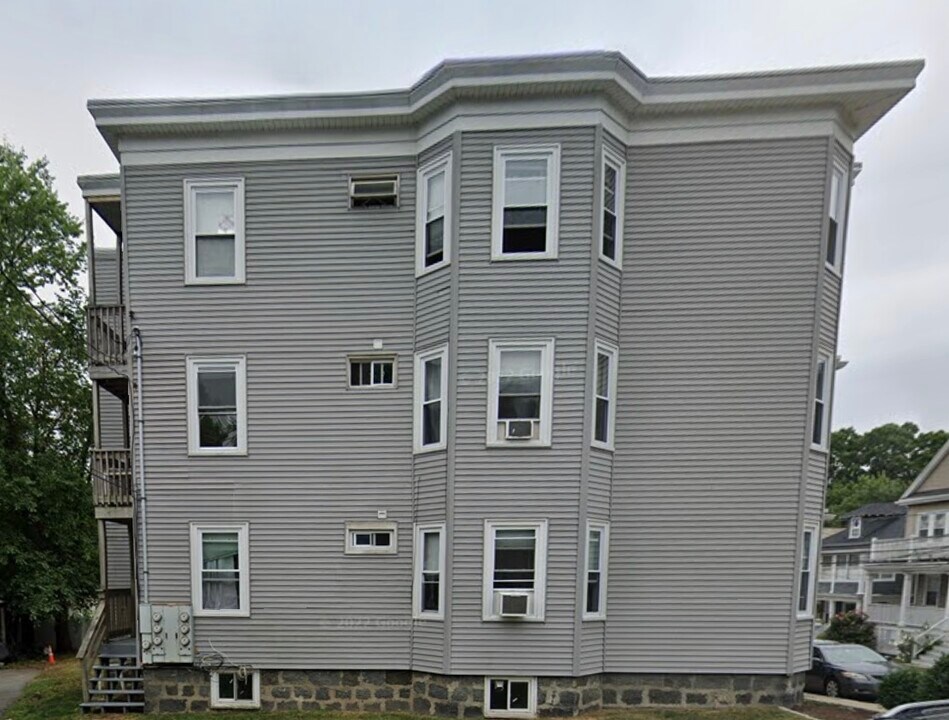 34 Justin Rd, Unit 2 in Boston, MA - Building Photo