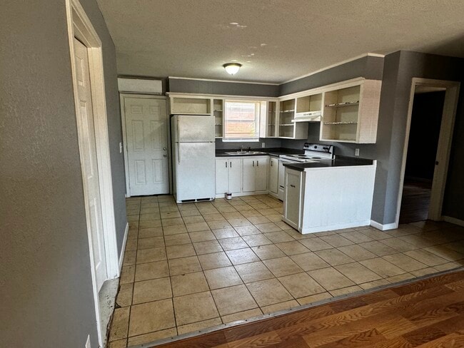 property at 1911 41st St