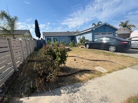 8695 Belfast Cir in San Diego, CA - Building Photo