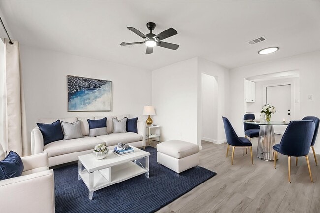 125 18th Ave N in Texas City, TX - Building Photo - Building Photo