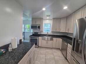 9615 51st Ave in College Park, MD - Building Photo - Building Photo