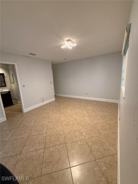 4524 SE 11th Pl in Cape Coral, FL - Building Photo