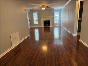 17 St Claire Ln NE in Atlanta, GA - Building Photo - Building Photo