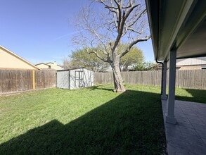 7326 New Brunswick Dr in Corpus Christi, TX - Building Photo - Building Photo