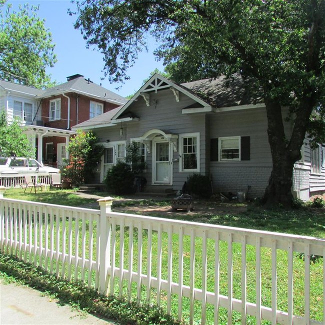 749 Penn Ave NE in Atlanta, GA - Building Photo - Primary Photo