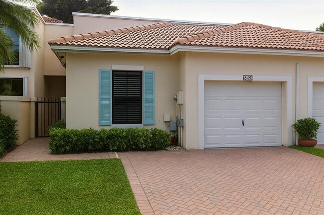 849 SW 158th Terrace in Pembroke Pines, FL - Building Photo - Building Photo