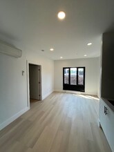 316 Forrest St in Jersey City, NJ - Building Photo - Building Photo