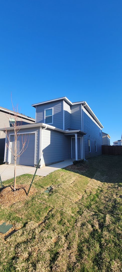 12161 Morgan Dr in Aubrey, TX - Building Photo - Building Photo