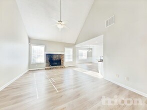 930 Willow Hollow Dr in Dacula, GA - Building Photo - Building Photo