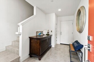 321 Doheny Way in Dana Point, CA - Building Photo - Building Photo