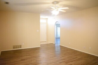 6306 15th St in Lubbock, TX - Building Photo - Building Photo