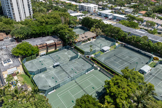 Towers of Quayside-Tower II in Miami Shores, FL - Building Photo - Building Photo