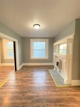 107 Parkhurst St, Unit 2 in Pittsburgh, PA - Building Photo - Building Photo