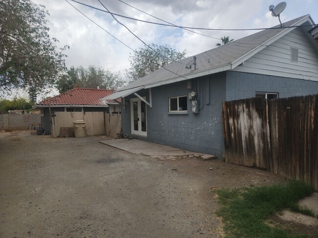 property at 6414 N 65th Dr