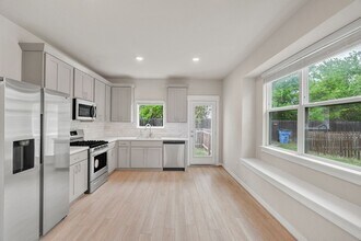 17104 Crane Fly Dr in Pflugerville, TX - Building Photo - Building Photo