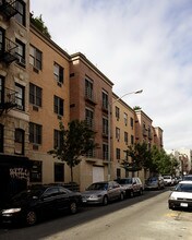 299 Bedford Ave in Brooklyn, NY - Building Photo - Building Photo