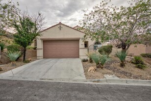 2671 Lochleven Way in Henderson, NV - Building Photo