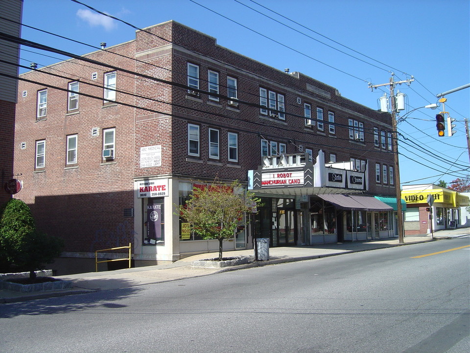 State Theater Building in Stamford, CT - Building Photo