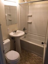 123 Hawver Ct in Waterloo, IA - Building Photo - Building Photo