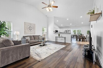 13847 Catalina Dr in Fishers, IN - Foto de edificio - Building Photo