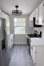 7521 Nundy Ave in Gibsonton, FL - Building Photo - Building Photo