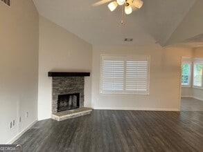 577 Deadwood Trail in Locust Grove, GA - Building Photo - Building Photo