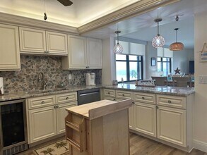 3100 N Hwy A1A, Unit 502 in Fort Pierce, FL - Foto de edificio - Building Photo