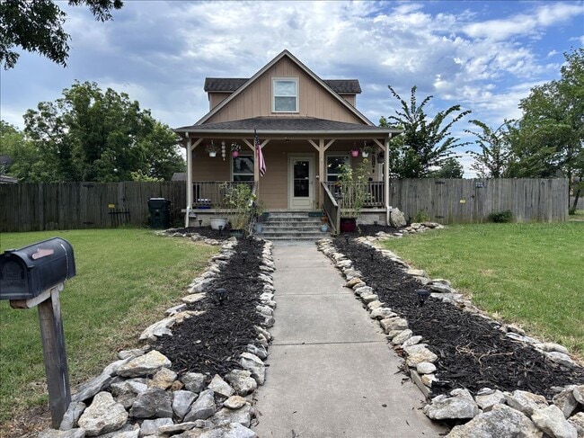 property at 410 E 4th St