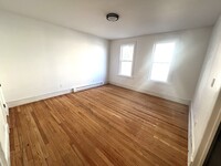 138 K St, Unit 1 in Boston, MA - Building Photo - Building Photo