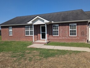 5990 Murfreesboro Rd in Lebanon, TN - Building Photo - Building Photo