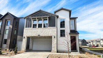 2773 Tower Ml Wy in Eagle Mountain, UT - Building Photo