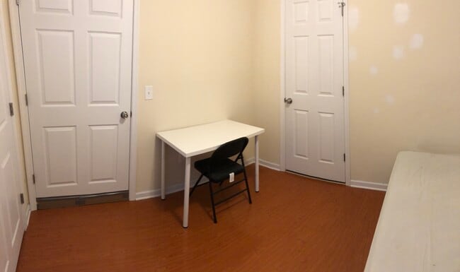 property at 1320 N Carlisle St